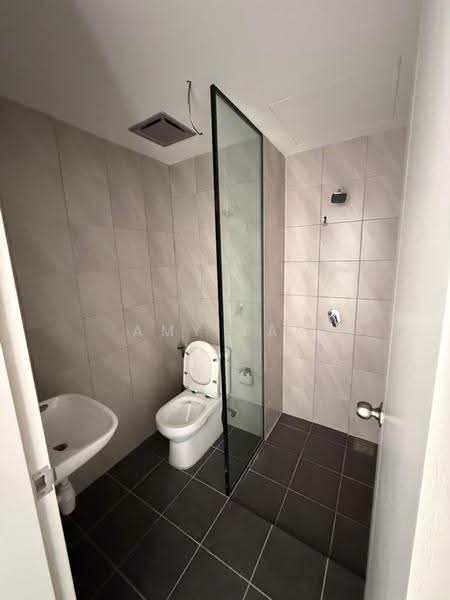 Service Residence for Sale at Central Residences - Amy Tan - Bathroom - PropertyGuru.com.my