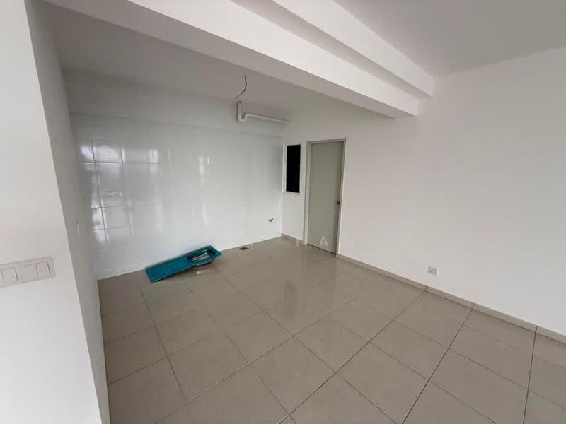 Service Residence for Sale at Central Residences - Amy Tan - Interior - PropertyGuru.com.my