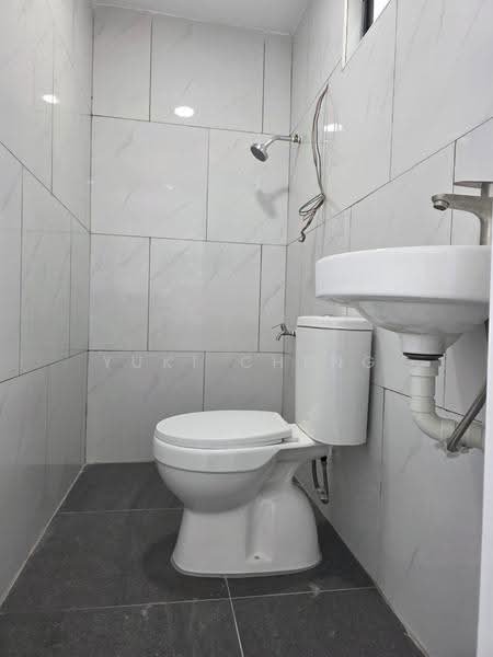 Rumah Teres 1-Tingkat untuk Dijual di Taman Universiti (Skudai) - Yuki Cheng - Bathroom - PropertyGuru.com.my