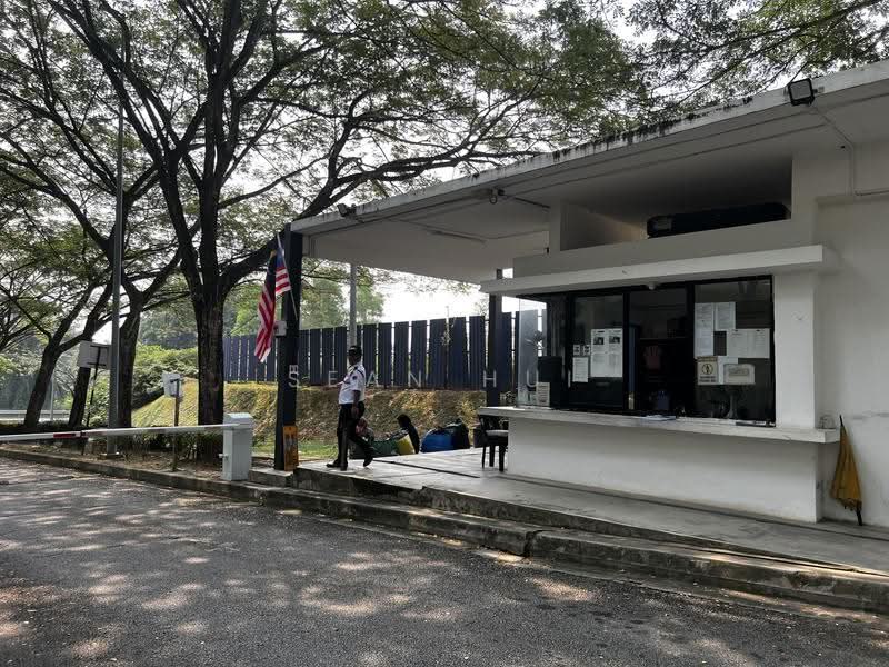 Rumah Berkembar untuk Dijual di Dengkil (Selangor) - George Lim - Exterior - PropertyGuru.com.my