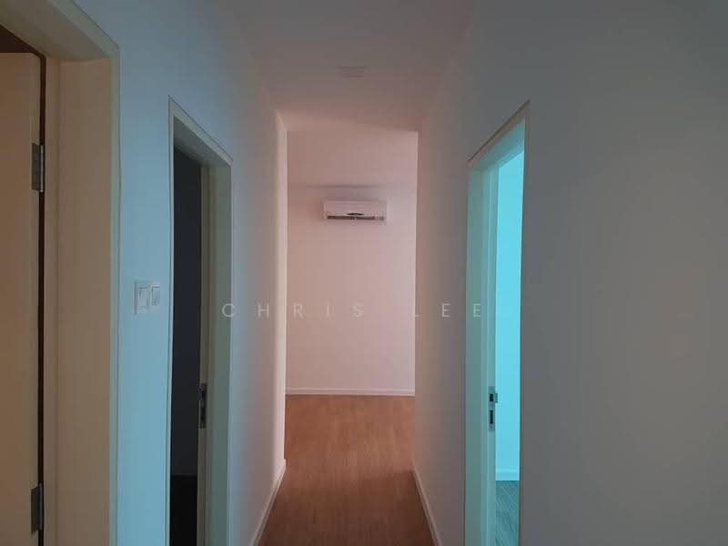 Condominium for Sale at Lakefront Residence - Chris Lee - Corridor - PropertyGuru.com.my