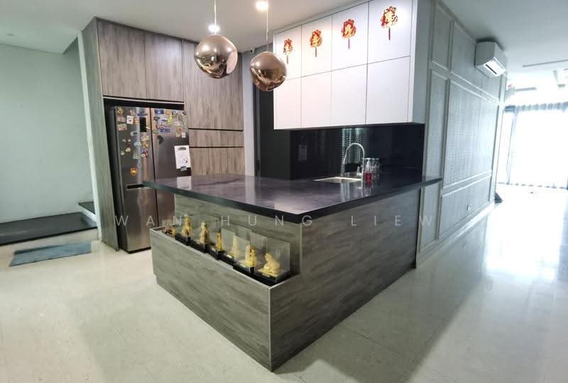 Rumah Berkembar untuk Disewa di Lake Fields (Sungai Besi) - Wan Hung Liew - Kitchen - PropertyGuru.com.my