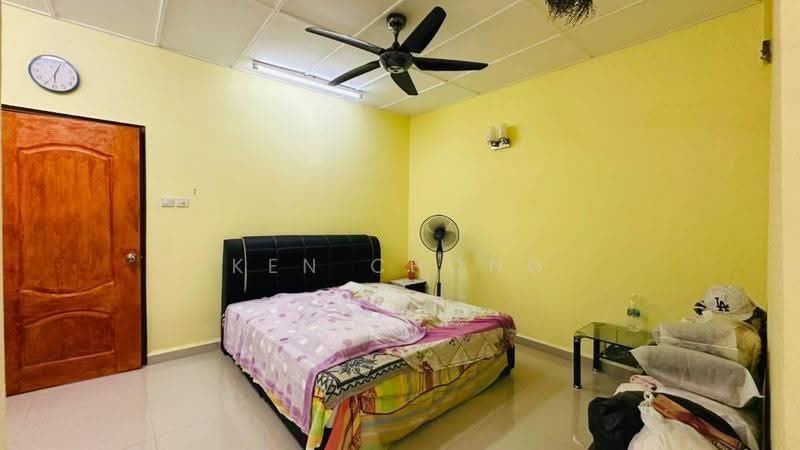 Rumah Teres 2-Tingkat untuk Dijual di Rawang Perdana (Rawang) - Ken Chong - Bedroom - PropertyGuru.com.my