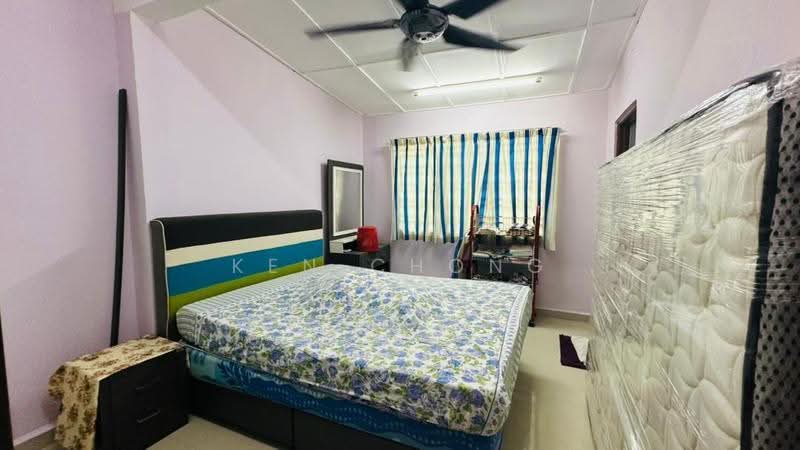 Rumah Teres 2-Tingkat untuk Dijual di Rawang Perdana (Rawang) - Ken Chong - Bedroom - PropertyGuru.com.my