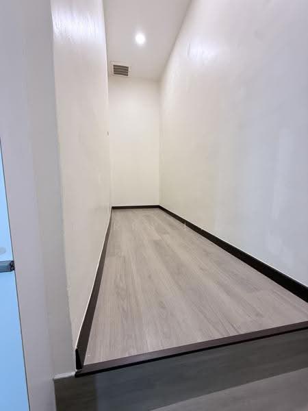 Condominium for Sale at Iconic Skies - Barry Lim - Interior - PropertyGuru.com.my
