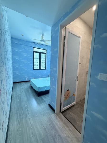 Condominium for Sale at Iconic Skies - Barry Lim - Bedroom - PropertyGuru.com.my