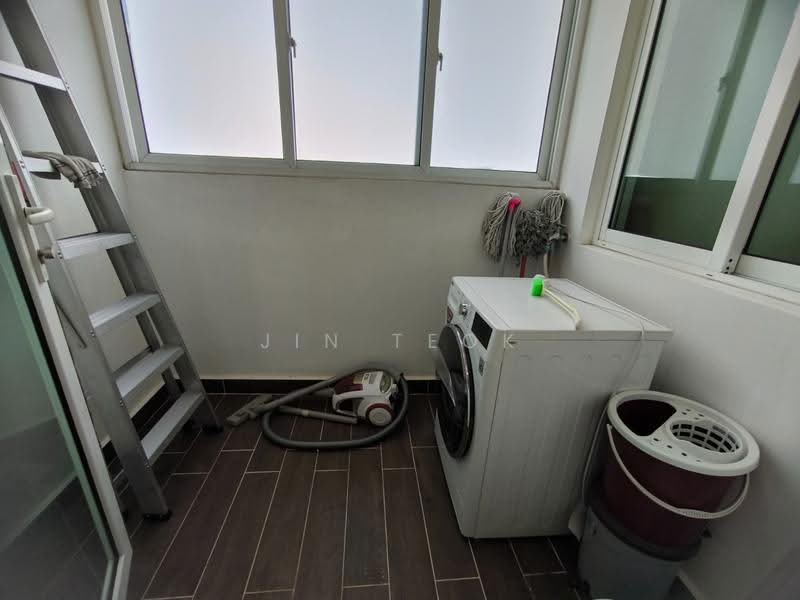 Service Residence for Rent at TriTower Residence @ Johor Bahru Sentral - Jin Teok - Balcony - PropertyGuru.com.my