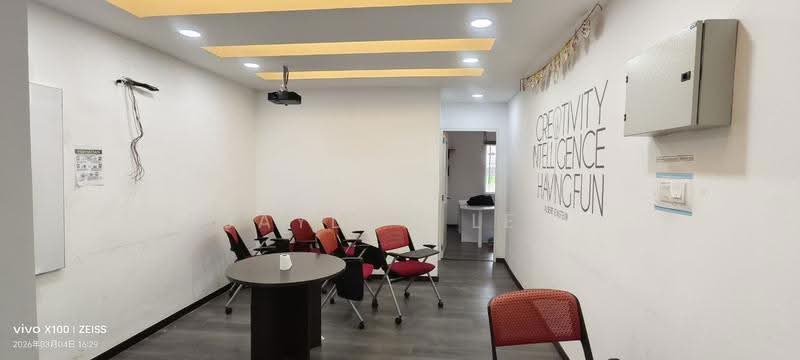 Shop / Office for Sale in Kawasan 18 (Klang) - Jayden Lee - Study - PropertyGuru.com.my