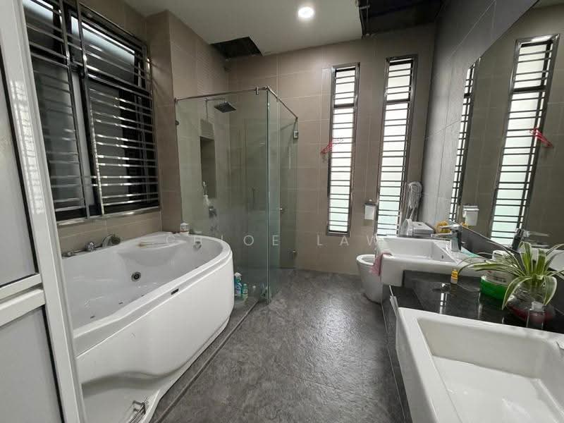 Semi-Detached House for Sale in Taman Desa Tebrau (Tebrau) - Chloe Law - Bathroom - PropertyGuru.com.my