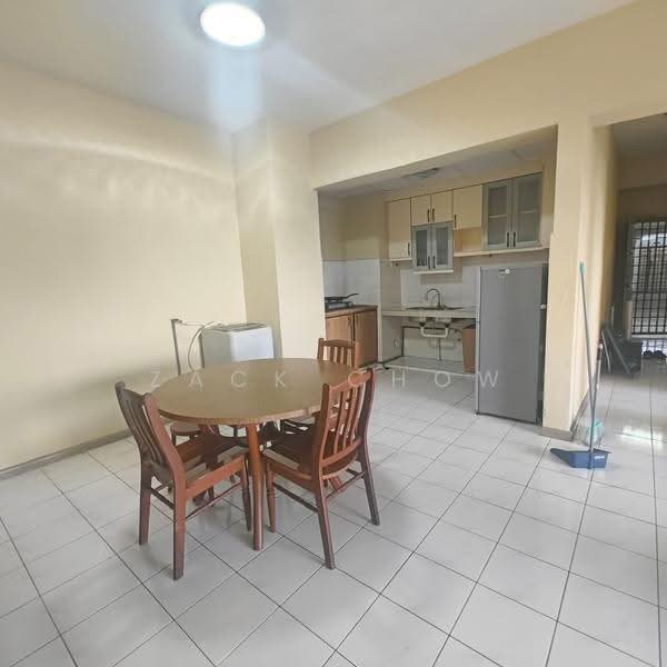 Apartment for Sale at Larkin Utama (Menara Metro Larkin) - Zack Chow - Kitchen - PropertyGuru.com.my