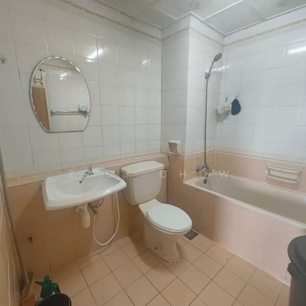 Apartment for Sale at Larkin Utama (Menara Metro Larkin) - Zack Chow - Bathroom - PropertyGuru.com.my