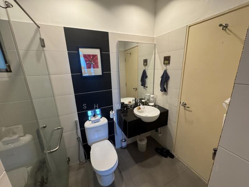 Kondominium untuk Dijual di One Medini - SH Wong - Bathroom - PropertyGuru.com.my