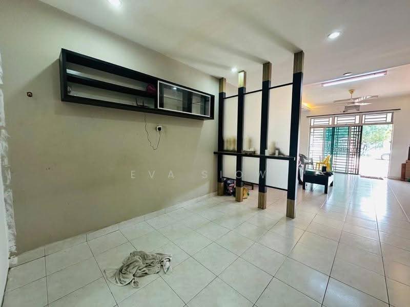 Rumah Teres 2-Tingkat untuk Dijual di Taman Nusa Bestari (Iskandar Puteri (Nusajaya)) - Eva Siow - Living Room - PropertyGuru.com.my