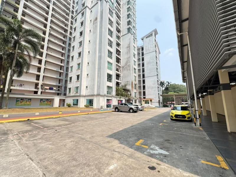 Kediaman Servis untuk Dijual di SuriaMas Suites - Stefan Yu - Exterior - PropertyGuru.com.my