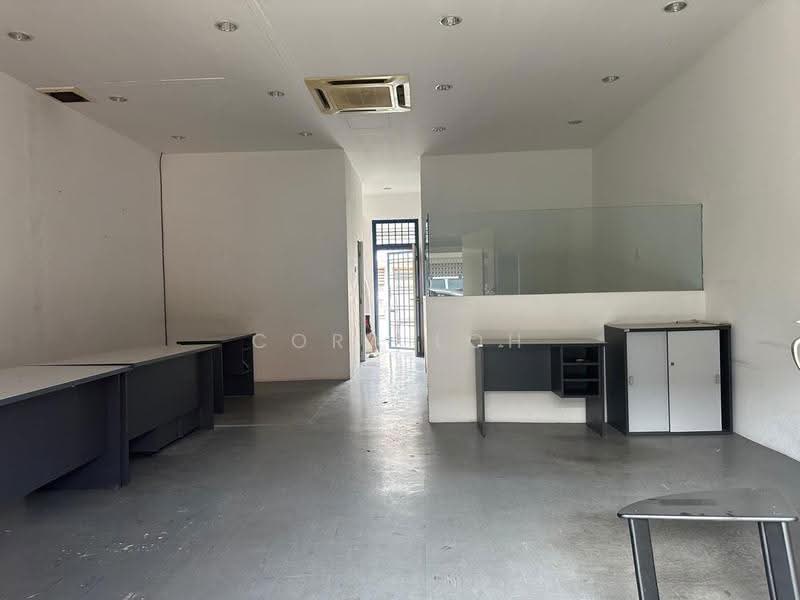 Shop / Office for Rent in Taman Perling (Perling) - Cora Loh - Interior - PropertyGuru.com.my