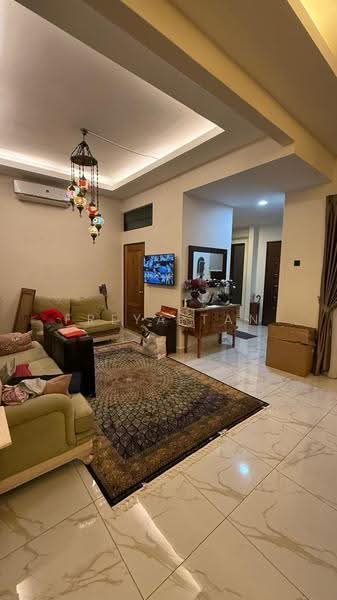 Rumah Teres untuk Dijual di Bukit Jelutong (Shah Alam) - Freya Tan - PropertyGuru.com.my
