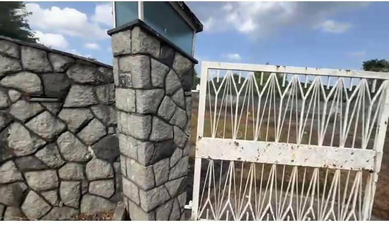Bungalow House untuk Dijual di Taman Kebun Teh (Johor Bahru) - Chris Koh - Exterior - PropertyGuru.com.my