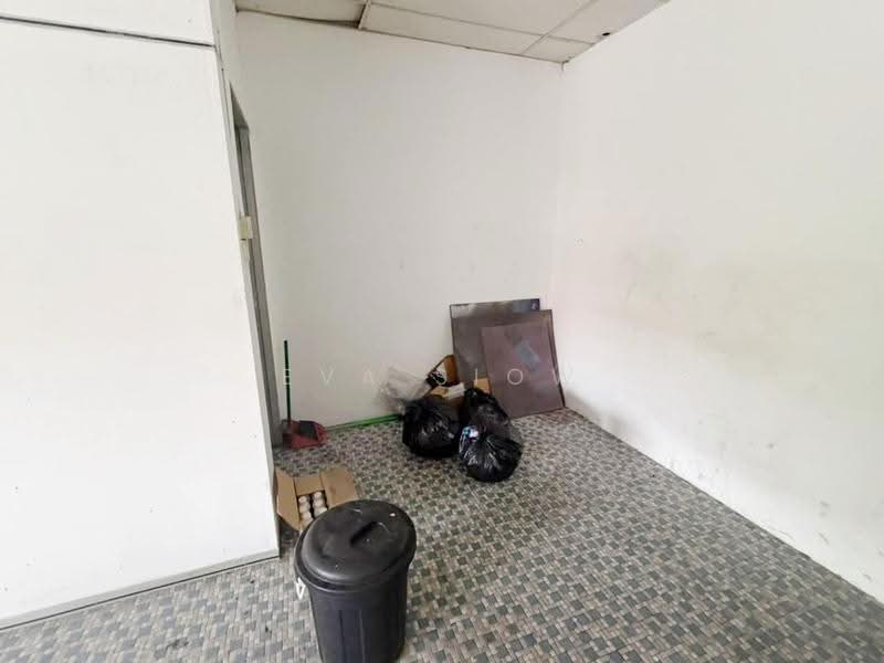 Kedai untuk Disewa di Taman Ungku Tun Aminah (Skudai) - Eva Siow - Interior - PropertyGuru.com.my