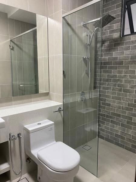 Condominium for Rent at Queens Residences Q1 @ Queens Waterfront - Xinnee . - Bathroom - PropertyGuru.com.my
