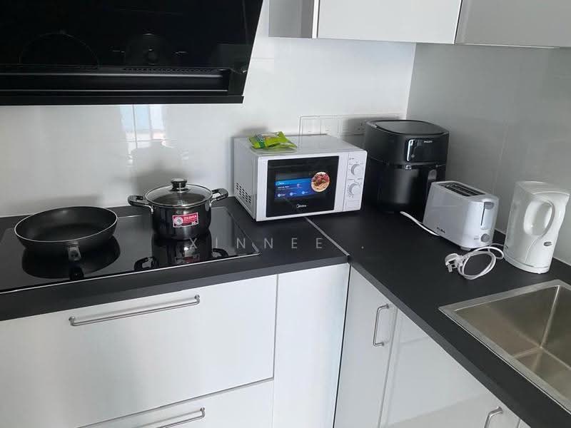Condominium for Rent at Queens Residences Q1 @ Queens Waterfront - Xinnee . - Kitchen - PropertyGuru.com.my