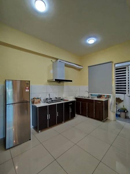 Kondominium untuk Dijual di The Navens - Jane Ng - Kitchen - PropertyGuru.com.my