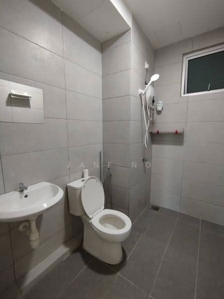 Kondominium untuk Dijual di The Navens - Jane Ng - Bathroom - PropertyGuru.com.my