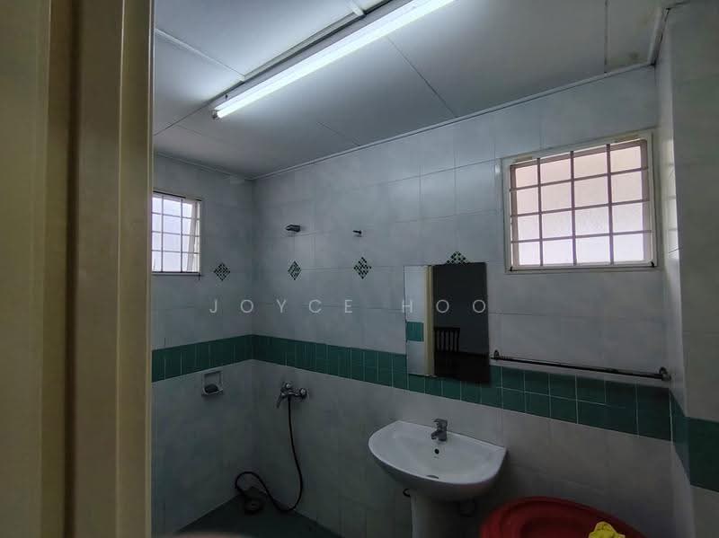 Rumah Teres 2-Tingkat untuk Dijual di Bandar Puteri Puchong (Puchong) - Joyce Hoo - Bathroom - PropertyGuru.com.my