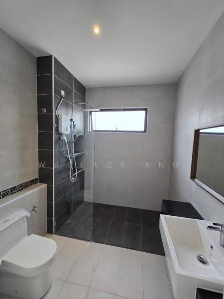 Rumah Teres 2-Tingkat untuk Disewa di Taman Desa Tebrau (Tebrau) - Wallace Ang - Bathroom - PropertyGuru.com.my