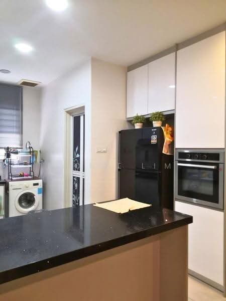 Townhouse for Sale in 16 Sierra (Puchong) - Evonne Lim - Kitchen - PropertyGuru.com.my