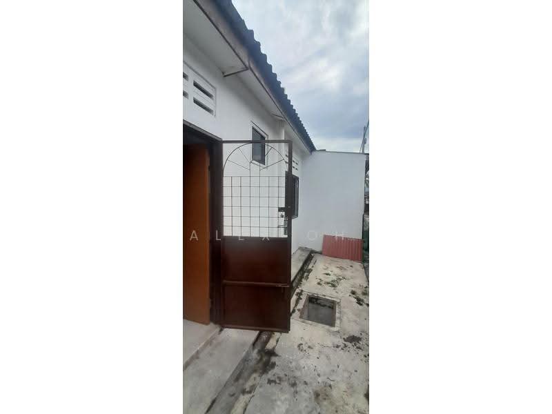 Rumah Teres 1-Tingkat untuk Dijual di Bercham (Ipoh) - Alex Oh - Entrance - PropertyGuru.com.my