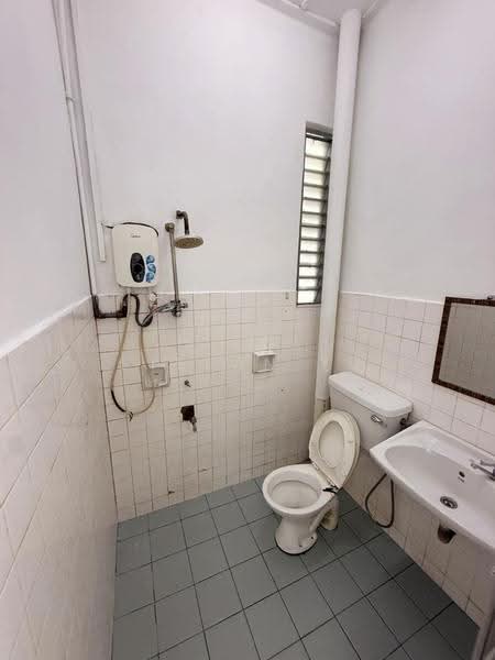 Rumah Teres 1-Tingkat untuk Dijual di Masai (Johor) - Stefan Yu - Bathroom - PropertyGuru.com.my