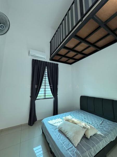 Rumah Teres 1-Tingkat untuk Dijual di Taman Saujana (Kluang) - Grace Fan - Bedroom - PropertyGuru.com.my
