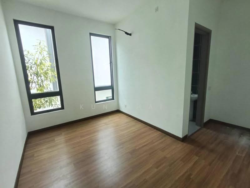 2-storey Terraced House for Sale in Setia Eco Gardens (Gelang Patah) - Kun Chai - Bedroom - PropertyGuru.com.my