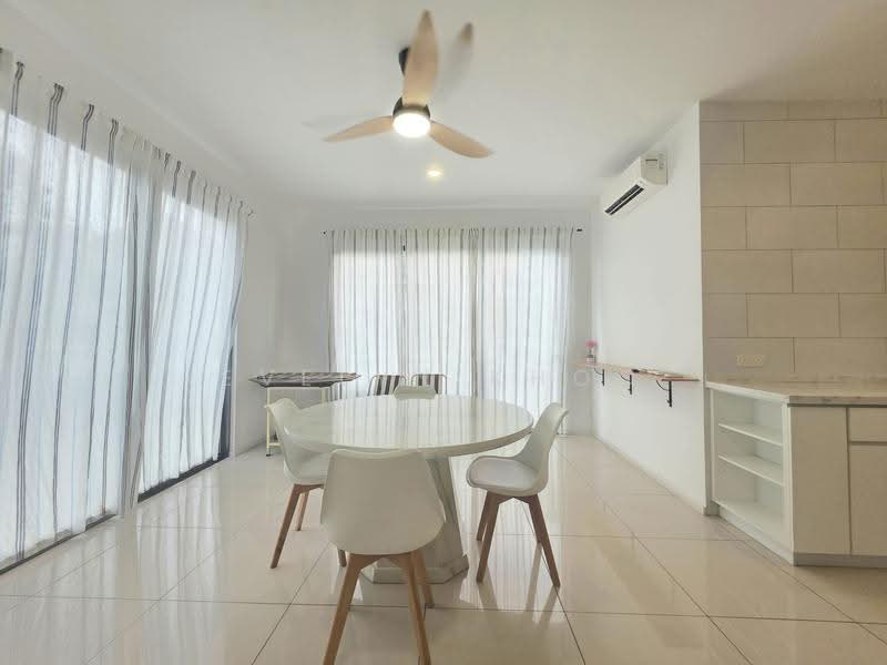 Rumah Teres untuk Disewa di Tamansari (Rawang) - Evelyn Khoo - PropertyGuru.com.my