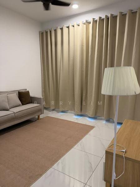 Kediaman Servis untuk Disewa di Sinaran @ Utropolis - Barry Lim - Living Room - PropertyGuru.com.my