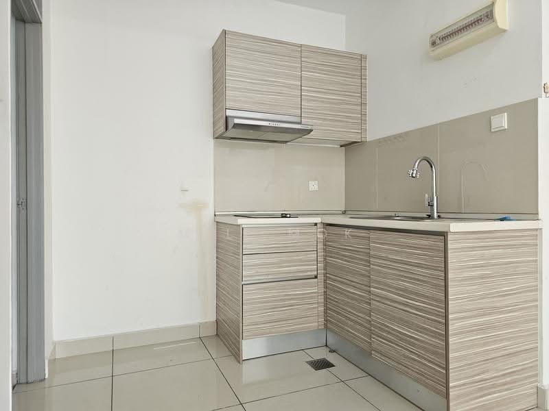 Condominium for Sale at PARC Regency (Residensi Masai) - M.L. Mok - Kitchen - PropertyGuru.com.my