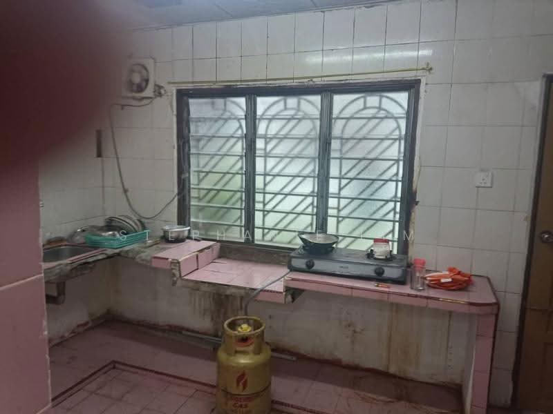 Rumah Teres 1-Tingkat untuk Dijual di Taman Pendamar Indah (Klang) - Stephanie Lim - Kitchen - PropertyGuru.com.my