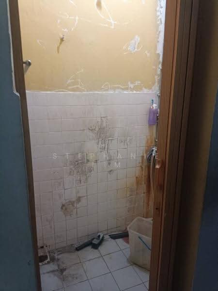 Rumah Teres 1-Tingkat untuk Dijual di Taman Pendamar Indah (Klang) - Stephanie Lim - Bathroom - PropertyGuru.com.my