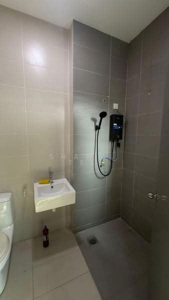 Rumah Teres 2-Tingkat untuk Disewa di Bandar Seri Impian (Kluang) - Shanel Tee - Bathroom - PropertyGuru.com.my
