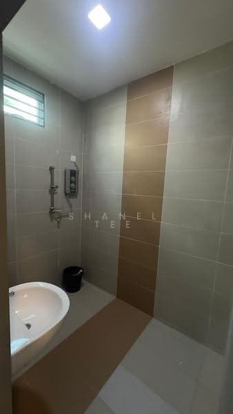 Rumah Teres 2-Tingkat untuk Disewa di Bandar Seri Impian (Kluang) - Shanel Tee - Bathroom - PropertyGuru.com.my