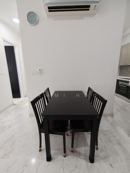 Pangsapuri untuk Disewa di Setia Sky 88 - Sammi Hoo - Dining Room - PropertyGuru.com.my