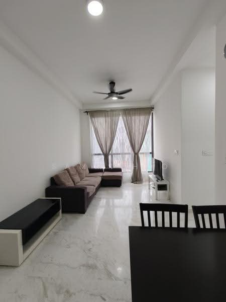 Pangsapuri untuk Disewa di Setia Sky 88 - Sammi Hoo - Living Room - PropertyGuru.com.my