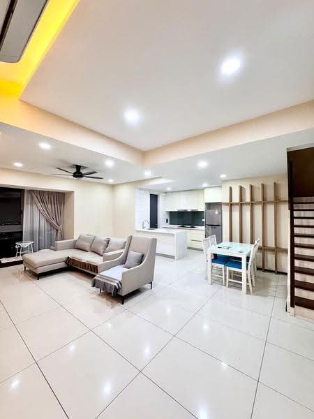 Kondominium untuk Disewa di The Breezeway - Rex Tan - Living Room - PropertyGuru.com.my