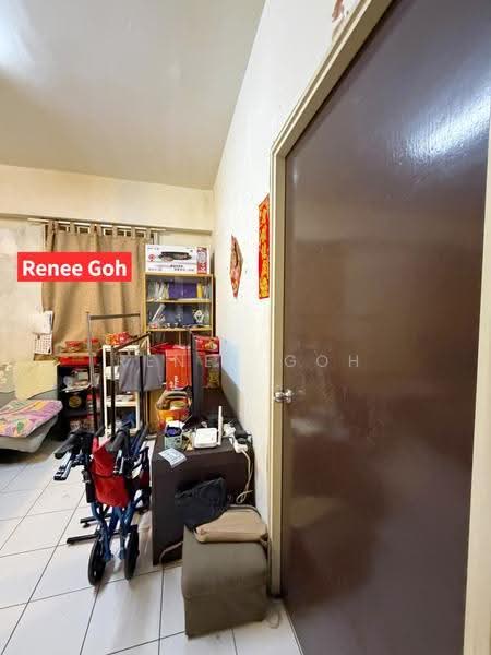 Pangsapuri untuk Dijual di Sri Aman Block C (Sri Aman Block 1 & 3) - Renee Goh - Living Room - PropertyGuru.com.my