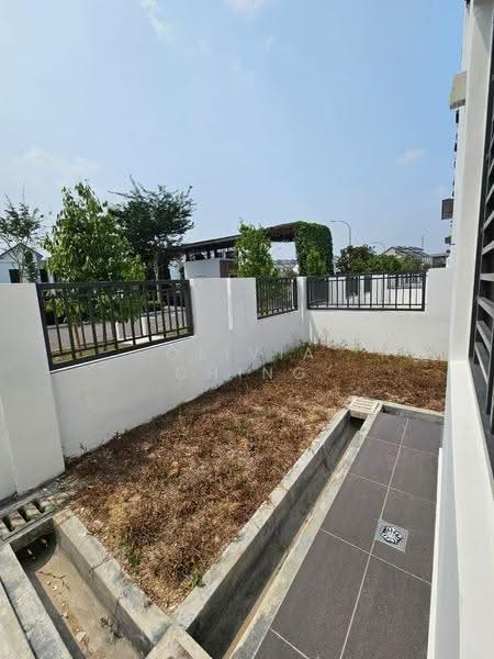 Rumah Berkembar untuk Dijual di Setia Eco Gardens (Gelang Patah) - Olivia Ching - Exterior - PropertyGuru.com.my