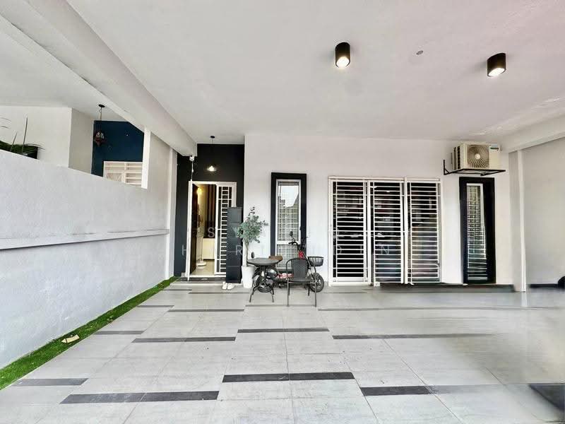 2-storey Terraced House for Sale in Seksyen 13 (Shah Alam) - Syafiq Sharifudin - Exterior - PropertyGuru.com.my