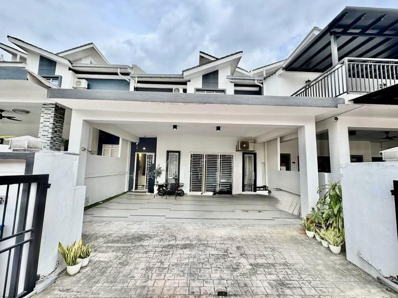 2-storey Terraced House for Sale in Seksyen 13 (Shah Alam) - Syafiq Sharifudin - Exterior - PropertyGuru.com.my