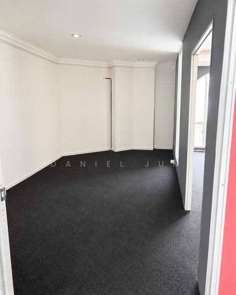 Shop / Office for Sale in Rawang (Selangor) - Daniel Jun - Interior - PropertyGuru.com.my