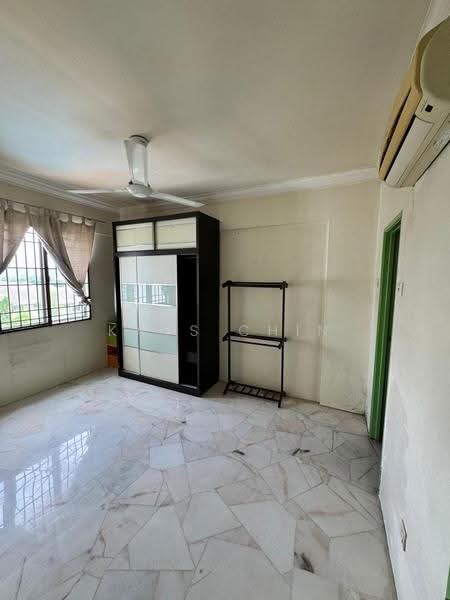 Apartment for Rent at Pangsapuri Seri Pinang - Kays Chin - Bedroom - PropertyGuru.com.my