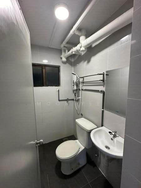 Kondominium untuk Disewa di Kenanga Point - Moon Yee - Bathroom - PropertyGuru.com.my